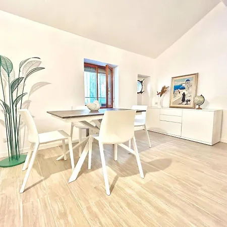Marsala 31 Apartament Rapallo